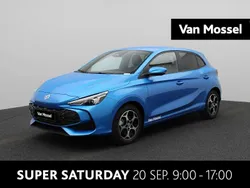 Blauw, metallic lak Gebruikt 2024 MG MG3 Luxury Hatchback | € 22.495 (Eerlijke prijs)