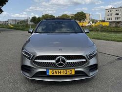 Grijs Gebruikt 2020 Mercedes A250 Style Sedan | € 32.500 (Eerlijke prijs)