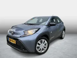 Grijs Gebruikt 2024 Toyota Aygo Play Hatchback | € 18.499 (Eerlijke prijs)