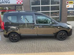 Zwart Gebruikt 2013 Dacia Dokker Lauréate Van | € 8.500 (Duur)