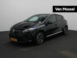 Zwart Gebruikt 2024 Renault Clio V Techno Hatchback | € 25.235 (Iets duurder)