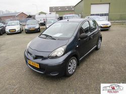 Grijs Gebruikt 2011 Toyota Aygo Cool Hatchback | € 1.999 (Super prijs)