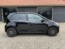Zwart Gebruikt 2016 VW up! Move Hatchback | € 6.895 (Goede deal)