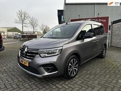 Grijs (metallic) Gebruikt 2024 Renault Kangoo Techno MPV | € 34.950 (Goede deal)