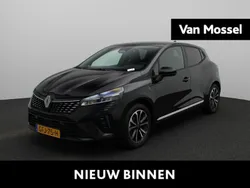 Zwart Gebruikt 2024 Renault Clio V Techno Hatchback | € 25.235 (Eerlijke prijs)