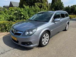 Grijs Gebruikt 2008 Opel Vectra Stationwagen | € 2.499 (Iets duurder)