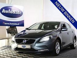Grijs Gebruikt 2015 Volvo V40 Stationwagen | € 15.924 (Iets duurder)