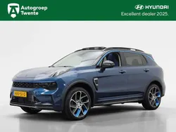 Blauw, metallic lak Gebruikt 2022 Lynk & Co 01 SUV | € 23.950 (Eerlijke prijs)