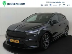 Zwart Gebruikt 2022 Skoda Enyaq iV SportLine SUV | € 29.950 (Eerlijke prijs)