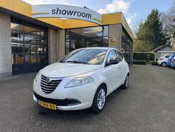 Wit Gebruikt 2014 Lancia Ypsilon Gold Hatchback | € 4.695 (Eerlijke prijs)