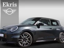 Grijs Gebruikt 2024 Mini Cooper SE Comfort Hatchback | € 36.999