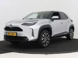 Grijs metallic Gebruikt 2021 Toyota Yaris Cross Edition SUV | € 24.950 (Goede deal)