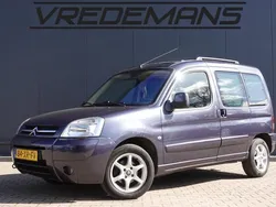 Paars, metallic lak Gebruikt 2007 Citroën Berlingo MPV | € 1.950 (Goede deal)