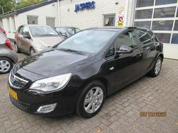Zwart Gebruikt 2010 Opel Astra Edition Hatchback | € 3.400 (Eerlijke prijs)