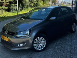 Grijs Gebruikt 2014 VW Polo Comfortline Hatchback | € 6.950 (Eerlijke prijs)