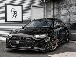 Groen (metallic) Gebruikt 2024 Audi RS6 Exclusive Stationwagen | € 349.950