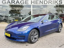 Blauw Gebruikt 2020 Tesla Model 3 Standard Range Sedan | € 21.890 (Eerlijke prijs)