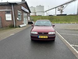 Rood Gebruikt 1995 Opel Vectra | € 850