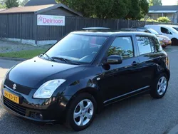 Zwart, metallic lak Gebruikt 2007 Suzuki Swift Hatchback | € 2.650 (Eerlijke prijs)