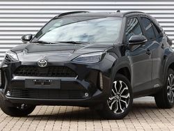 Zilver, metallic lak Nieuw 2025 Toyota Yaris Cross Team SUV | € 32.945 (Eerlijke prijs)