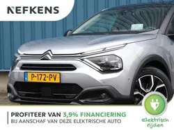 Grijs Gebruikt 2022 Citroën e-C4 Shine SUV | € 19.880 (Eerlijke prijs)