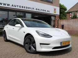 Wit, metallic lak Gebruikt 2020 Tesla Model 3 Long Range Sedan | € 23.950 (Goede deal)