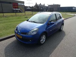 Blauw, metallic lak Gebruikt 2008 Renault Clio GrandTour Dynamique Stationwagen | € 2.295 (Eerlijke prijs)