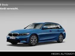 Blauw Gebruikt 2021 BMW 330e Sport Line Stationwagen | € 34.880 (Goede deal)