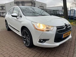 Wit Gebruikt 2011 Citroën DS4 Sport Chic Hatchback | € 7.950 (Iets duurder)