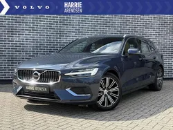 Blauw Gebruikt 2022 Volvo V60 Plus Stationwagen | € 39.899 (Eerlijke prijs)