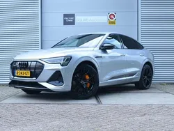 Grijs, metallic lak Gebruikt 2022 Audi e-tron Sportback S-Line SUV | € 37.999 (Super prijs)