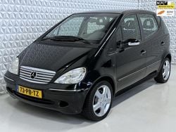 Zwart Gebruikt 2004 Mercedes A190 Avantgarde MPV | € 999