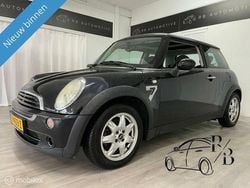 Zwart Gebruikt 2006 Mini ONE Hatchback | € 1.399 (Goede deal)