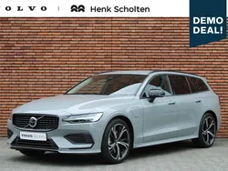 Grijs Nieuw 2025 Volvo V60 Core Stationwagen | € 57.845 (Duur)