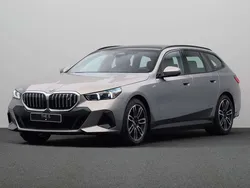 Grijs Nieuw 2024 BMW i5 Sport Line Sedan | € 85.706 (Eerlijke prijs)