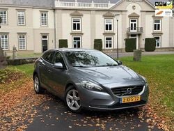 Grijs Gebruikt 2014 Volvo V40 Business Edition Stationwagen | € 4.699 (Goede deal)