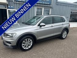 Grijs Gebruikt 2019 VW Tiguan Comfortline SUV | € 24.450 (Goede deal)
