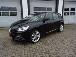 Zwart Gebruikt 2017 Renault Scénic IV Intens MPV | € 13.750 (Eerlijke prijs)