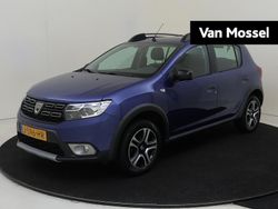 Blauw Gebruikt 2020 Dacia Sandero Stepway Hatchback | € 13.235 (Eerlijke prijs)