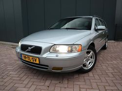 Grijs Gebruikt 2006 Volvo V70 Standard Stationwagen | € 3.950 (Eerlijke prijs)