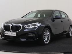 Saphirschwarz Gebruikt 2021 BMW 120 Hatchback | € 24.850 (Goede deal)