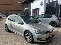 Grijs (metallic) Gebruikt 2013 VW Golf VII Highline Hatchback | € 10.500 (Eerlijke prijs)