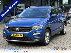 Blauw Gebruikt 2020 VW T-Roc Style SUV | € 15.745 (Eerlijke prijs)