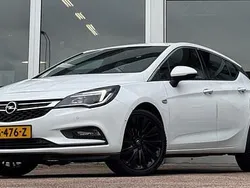 Wit Gebruikt 2016 Opel Astra Innovation Hatchback | € 8.494 (Eerlijke prijs)