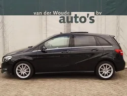 Zwart Gebruikt 2018 Mercedes 200 Prestige MPV | € 17.900 (Eerlijke prijs)