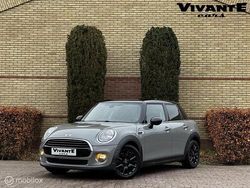 Grijs Gebruikt 2017 Mini Cooper Business Hatchback | € 15.695 (Eerlijke prijs)
