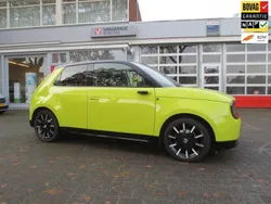 Geel Gebruikt 2021 Honda e Advance Hatchback | € 20.250 (Eerlijke prijs)