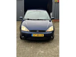 Blauw Gebruikt 2004 Ford Focus Hatchback | € 750 (Goede deal)