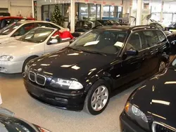 Gebruikt 2001 BMW 320 Executive Stationwagen | € 8.750