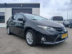 Zwart Gebruikt 2014 Toyota Auris Stationwagen | € 8.999 (Eerlijke prijs)